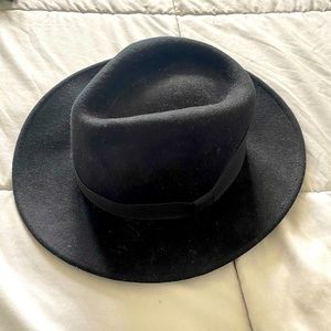 Aldo Small Women’s Top Hat